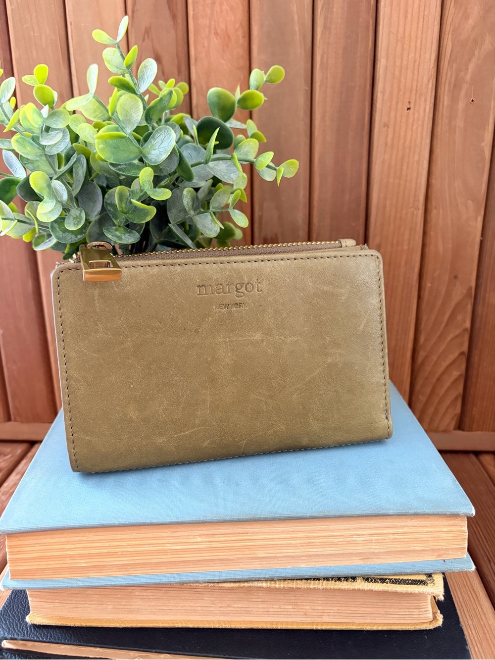 Margot New York Olive Green Leather Zip Wallet Card Holder